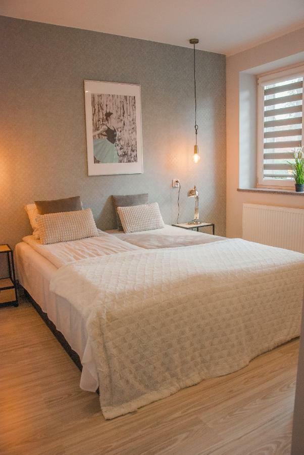 Noclegi "Boczna 5A" Apartamenty Goscinne Szczawno-Zdroj Exterior photo