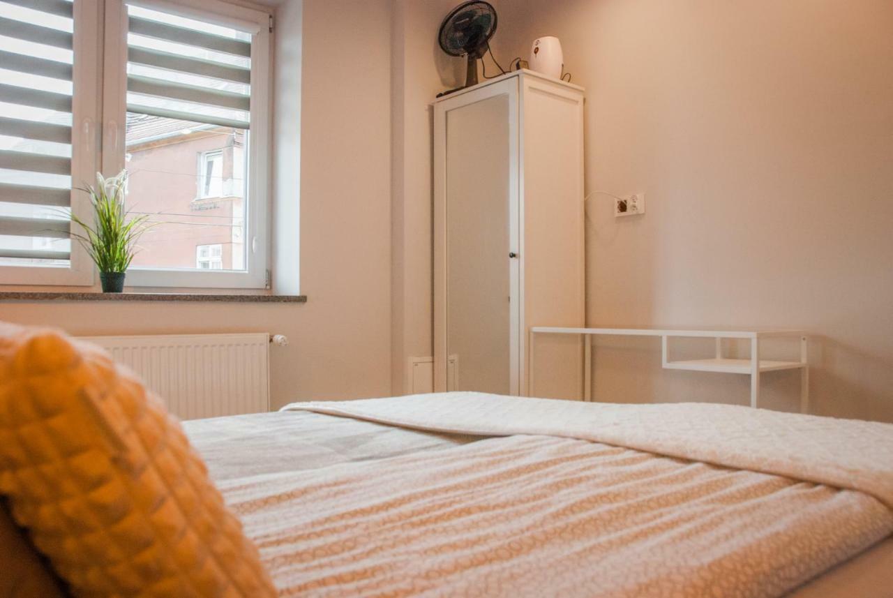 Noclegi "Boczna 5A" Apartamenty Goscinne Szczawno-Zdroj Exterior photo